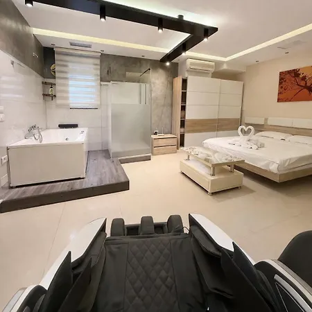 Jacuzzi Escape Apartamento Tirana